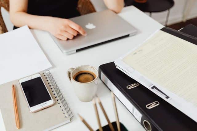 Hoe je grip houdt op administratie en verzekeringen zonder stress